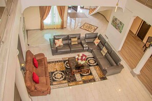 Villa, 6 soverom, tilgjengelighetstilpasset, røyk