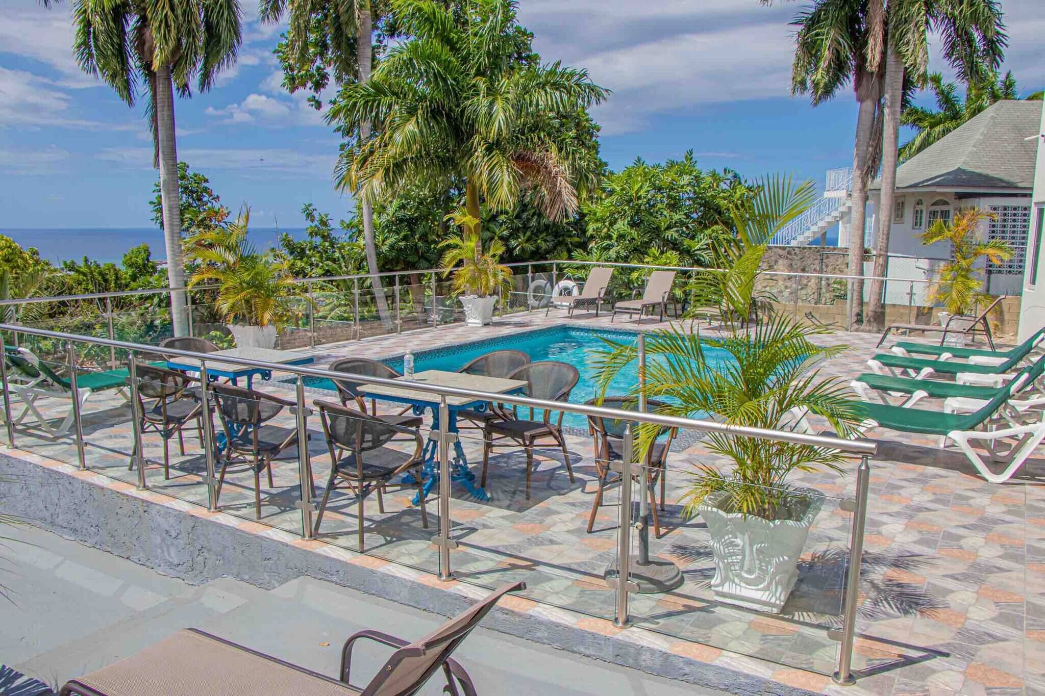 Villa - 6 soveværelser - handicapvenligt - ryger