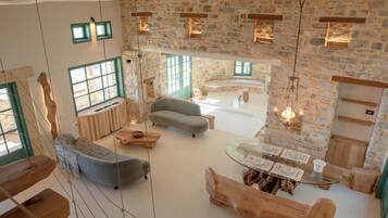 Altamar Villa | Living area | 32-inch Smart TV with digital channels, Netflix, streaming services