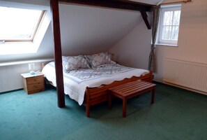 1 bedroom, WiFi, bed sheets - Apartment on 2 floors for up to 6 people - Eichsfeld - not far from the Harz Mountains (Holungen)