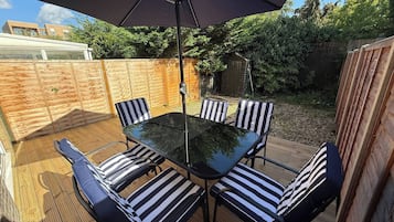 House, 3 Bedrooms, Smoking, Patio | Outdoor dining