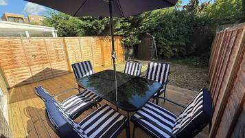 House, 3 Bedrooms, Smoking, Patio | Outdoor dining