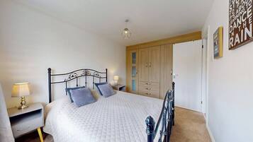 House, 3 Bedrooms, Smoking, Patio | 3 bedrooms