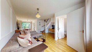 House, 3 Bedrooms, Smoking, Patio | Living room - Near Tower Bridge 3 Bedroom House With p (London)