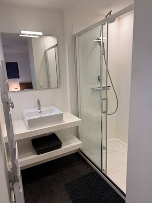 Immagine non classificata, 2 di 8, pulsante