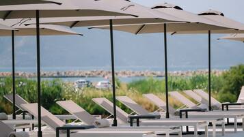 Piscine extérieure (ouverte en saison)