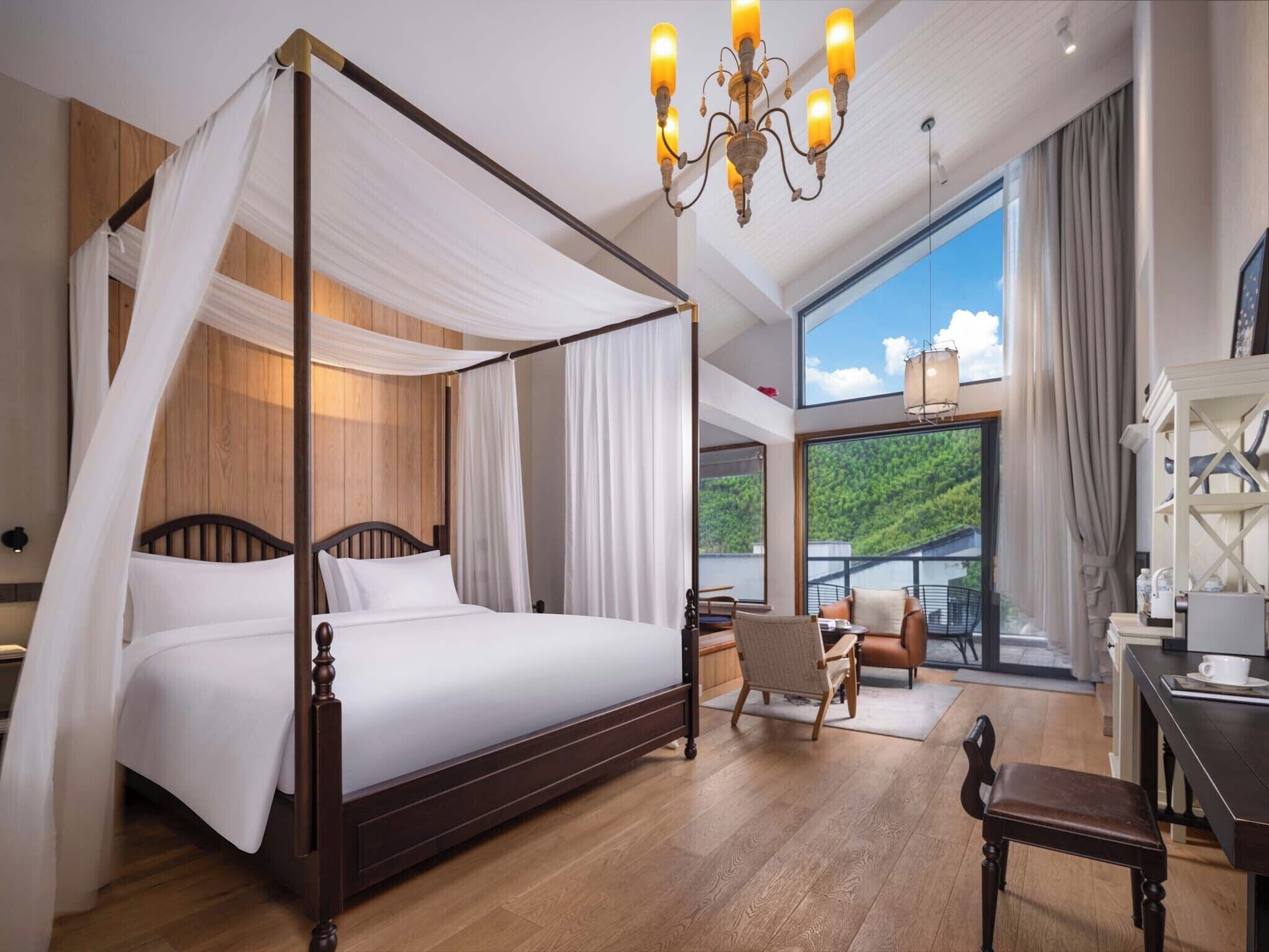 Individually decorated, individually furnished, desk, laptop workspace