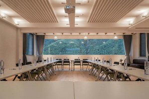 Meeting facility - HeartLand Logde MoGanShan. (Huzhou)