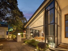 Villa Senior - uteplats - utsikt mot bergen | Terrass/Patio