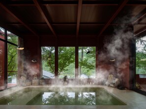 Hot springs - HeartLand Logde MoGanShan. (Huzhou)