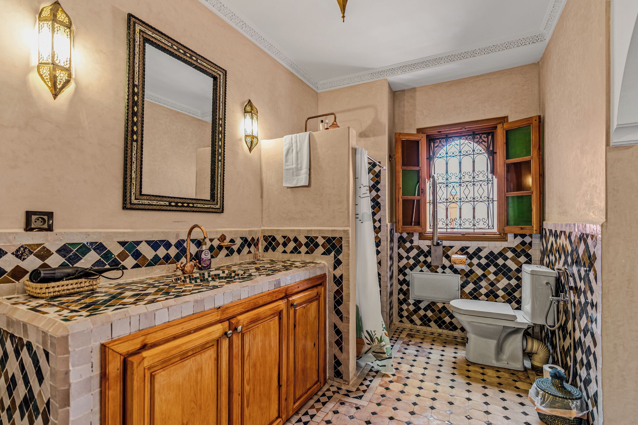 Superior Suite, Patio | Bathroom