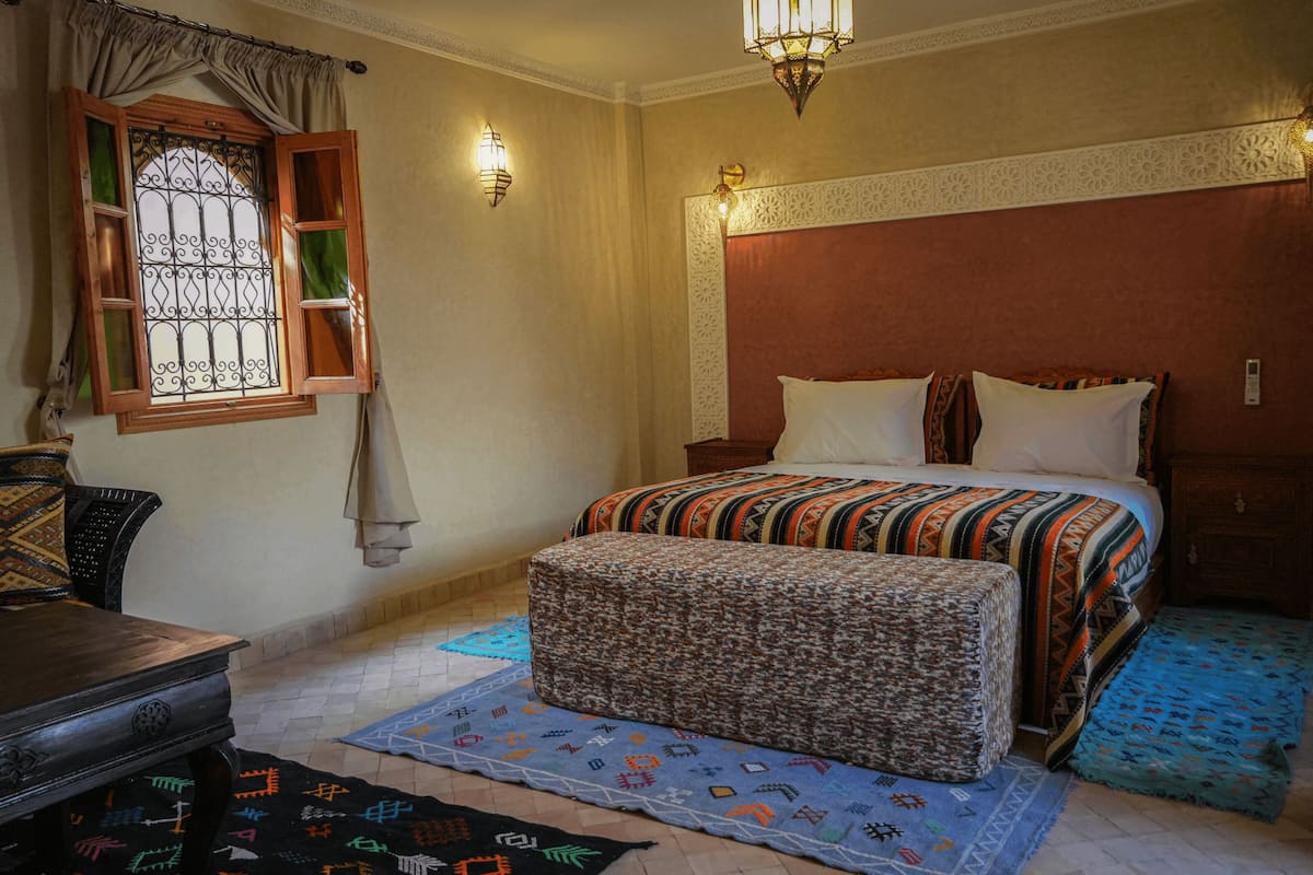 Senior Suite, Patio | Laptop workspace, free WiFi