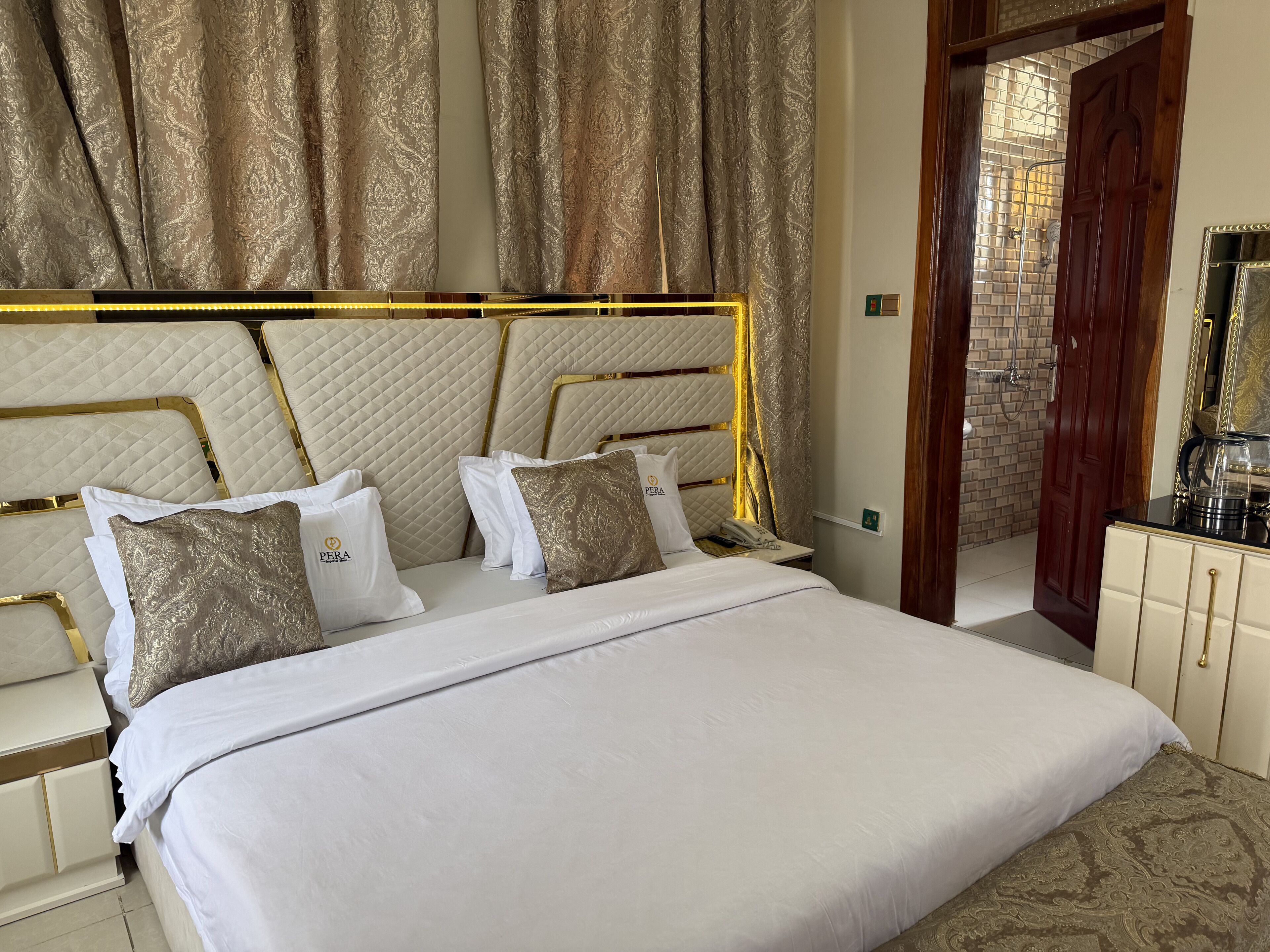 Luxury Single Room, Balcony, City View