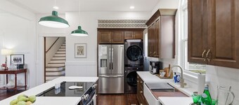 Mulberry Manor/Sauna/EV Charger/Massage Chair/Horse Park 7mi/Ark 35mi/Downtown