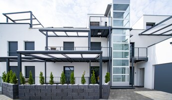 Fachada de la propiedad
