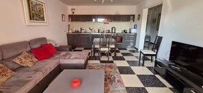 TV - LE FLOREAL Apartment 75 m² - 2 Bedrooms - Sleeps 4 (Bandol)