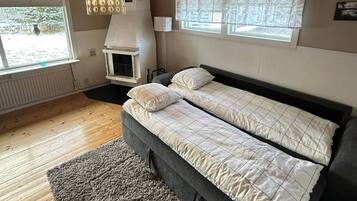 House, 2 Bedrooms, Fireplace, Garden View