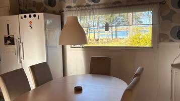 Maison, 2 chambres, cheminée, vue jardin