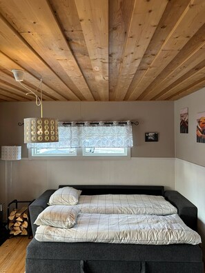 Casa, 2 habitaciones, chimenea, vistas al jardín | 3 dormitorios