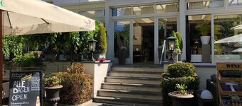 布拉塞里德克洛克飯店  