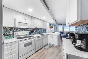 Microwave, dishwasher, coffee/tea maker - High Point South 1D (Ocean City)