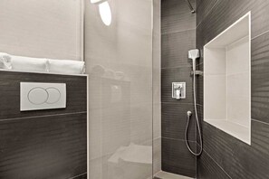 Hair dryer, towels - Holiday Apartment Toronda (Vrvari-Poreč)