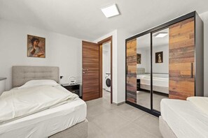 2 bedrooms, free WiFi, bed sheets - Holiday Apartment Toronda (Vrvari-Poreč)