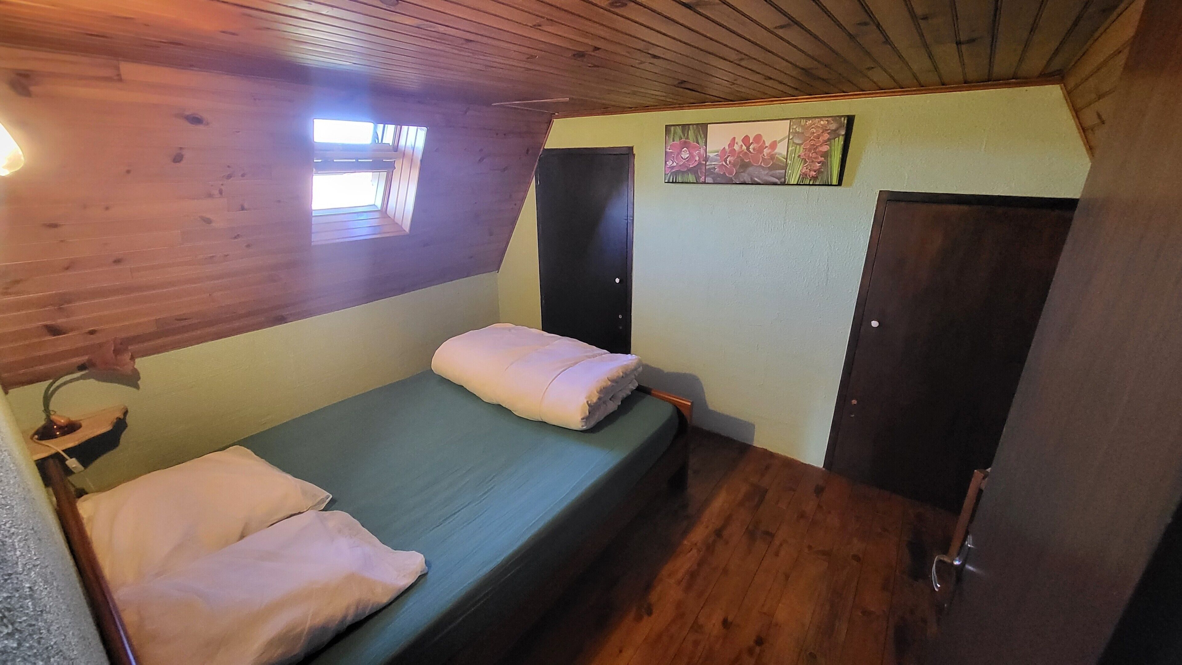 3 habitaciones, tabla de planchar con plancha y wifi 