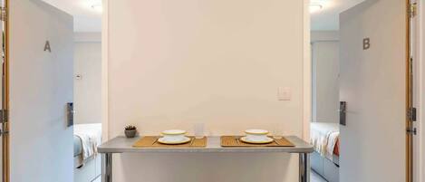 Departamento, 2 habitaciones, para no fumadores | Cortinas blackout, tabla de planchar con plancha y wifi gratis