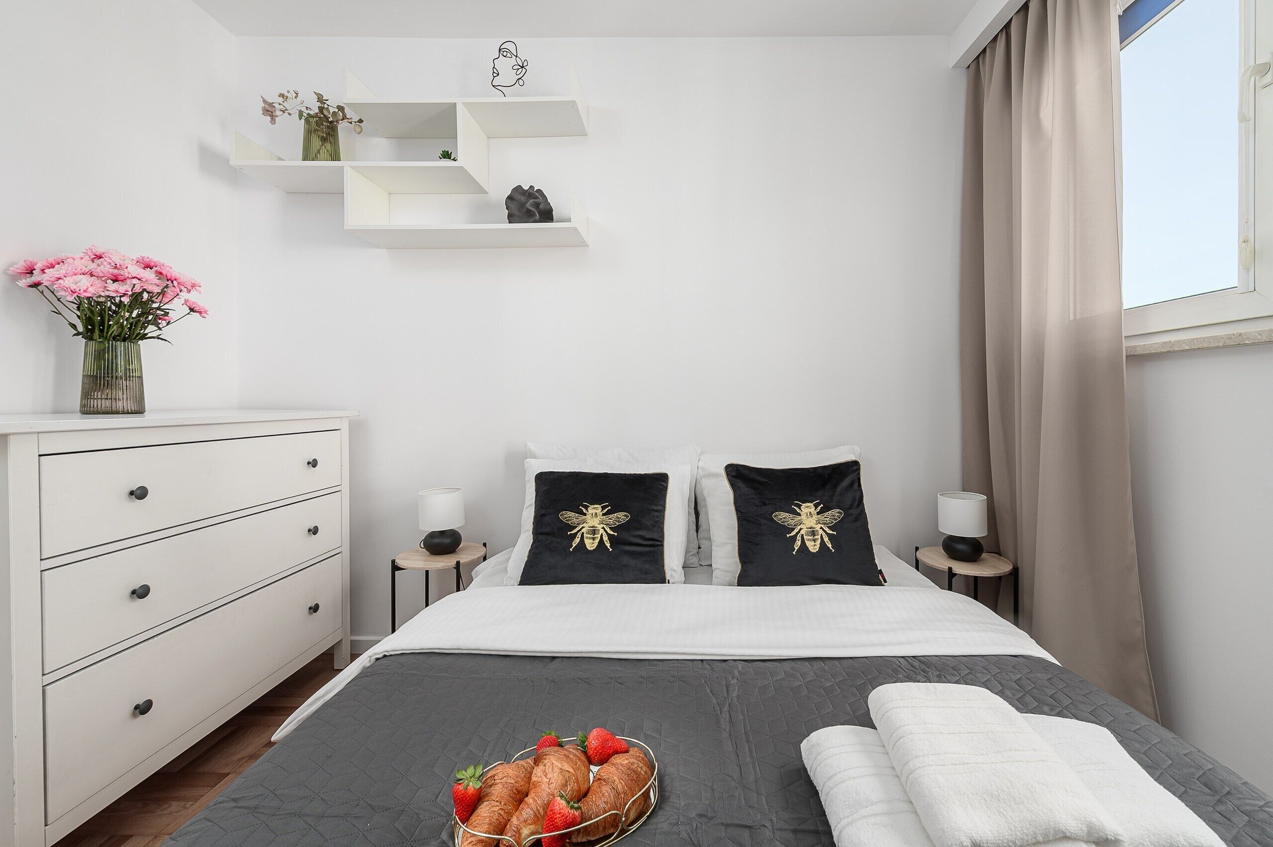 Comfort-Apartment | Bügeleisen/Bügelbrett, Babybetten, kostenloses WLAN, Bettwäsche