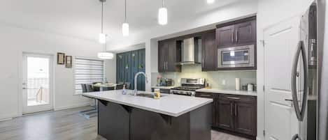 House, 3 Bedrooms, Patio | Interior