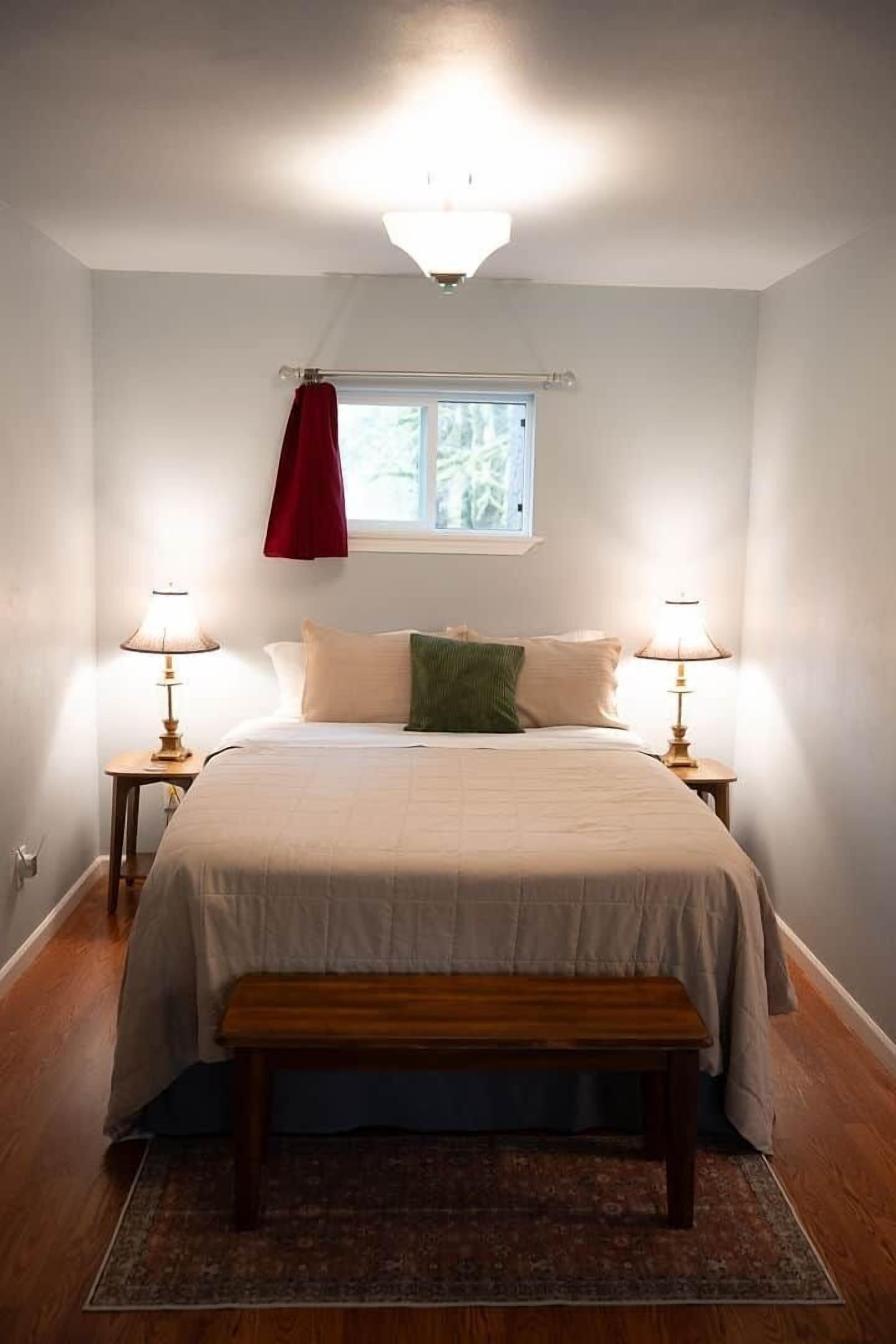 1 bedroom, WiFi (free), bed sheets
