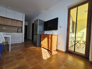 Interior - Vacation apartment with garden and barbecue facilities - Apartment 2 (Valbandon)