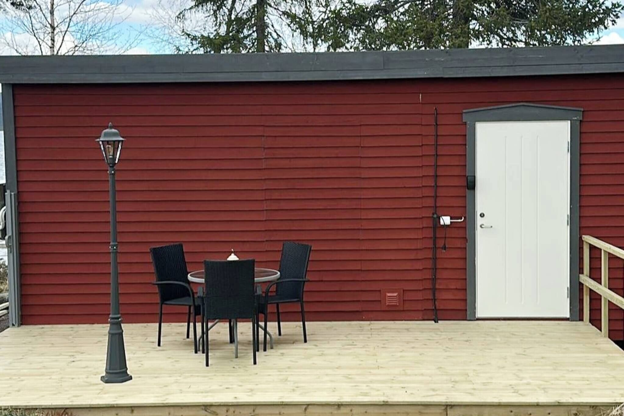 Hus - flera sovrum - utsikt mot trädgården | Restaurang utomhus