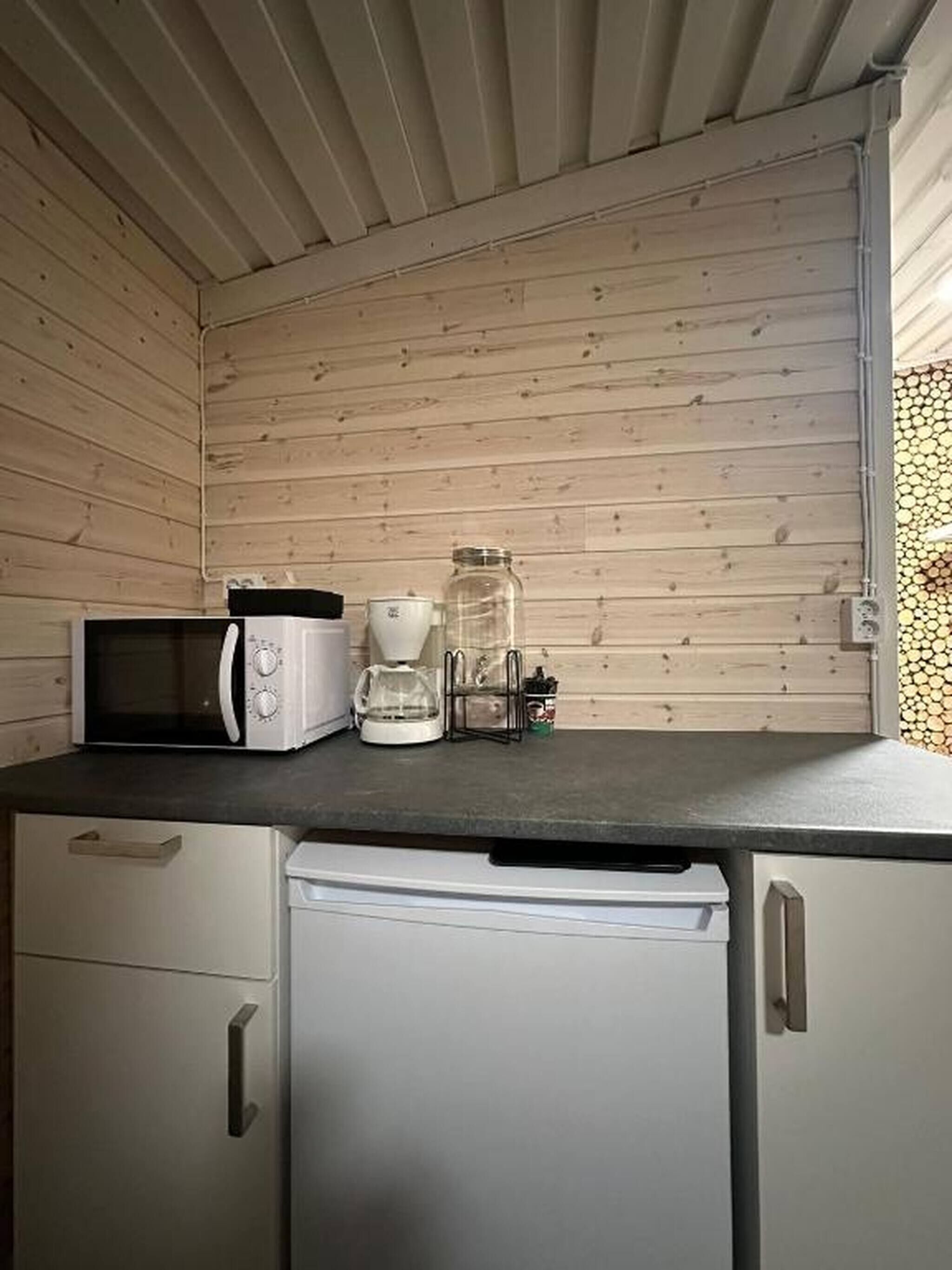 House, Multiple Bedrooms, Garden View | Private kitchen