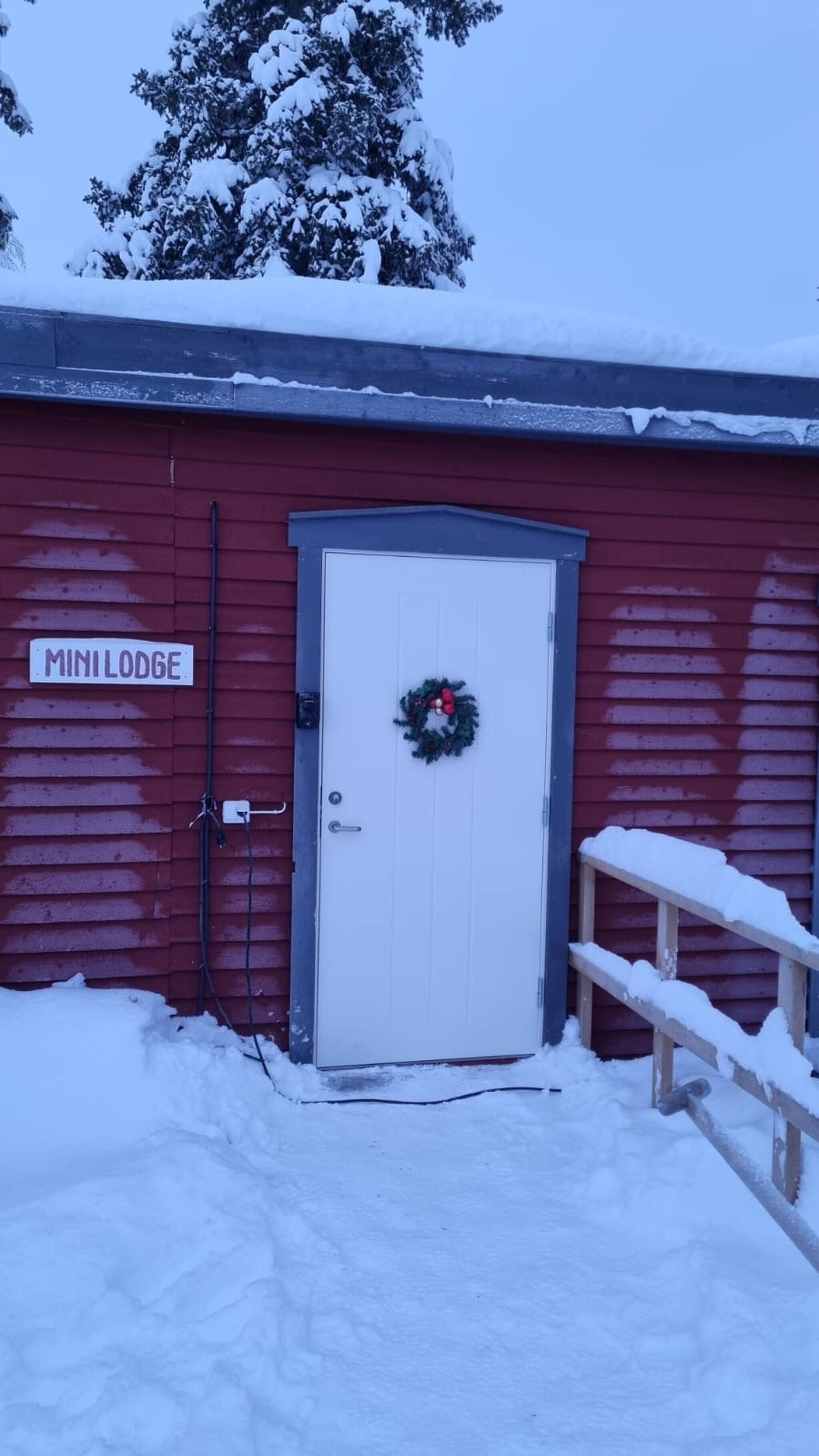 Hus - flera sovrum - utsikt mot trädgården | Exteriör