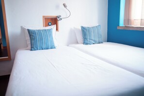 Quadruple Room, Bay View | Peti besi dalam bilik, langsir/tirai gelap terus, Wi-fi percuma 