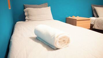 Twin Room, Courtyard View | In-room safe, blackout curtains, free WiFi, bed sheets