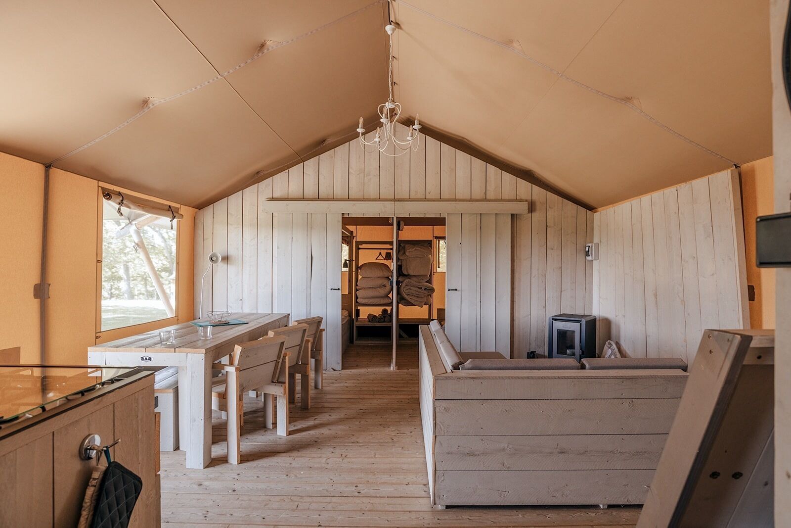 Le Bivouac | Interior