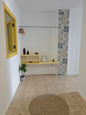 Apartment, Pets allowed, Beachside | Interior - SeaSuites Yellow - Loft cerca del mar (Cullera)