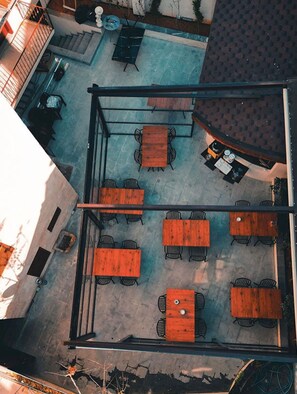 Khu ẩm thực ngoài trời