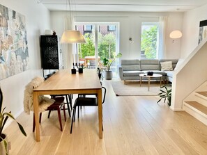 Unclassified image, 3 of 26, button - Vrbo Property (København)