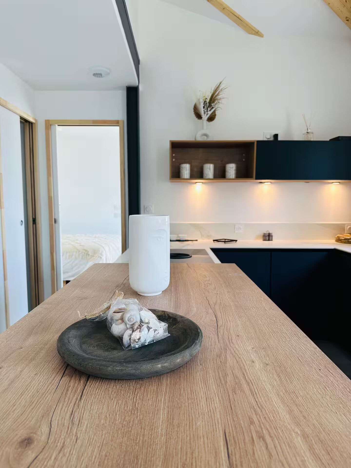 Travel cot, bed sheets