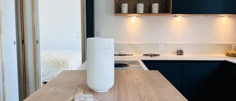 Travel cot, bed sheets