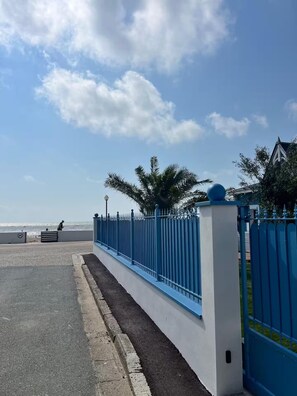 Luokittelematon kuva, 2 kautta 29, painike