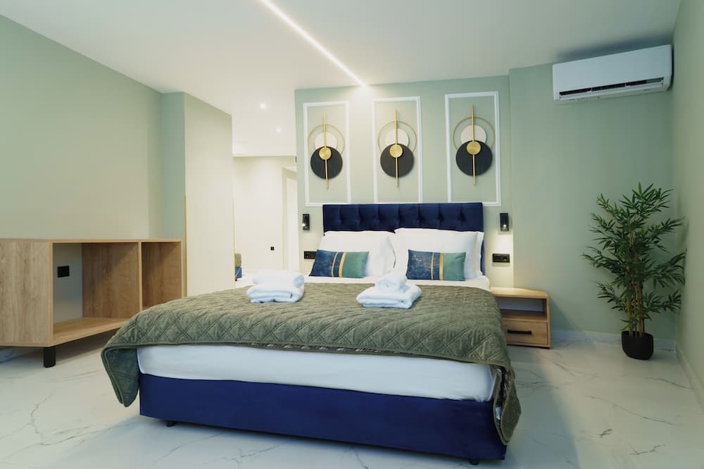 Ernest Suites Psiri