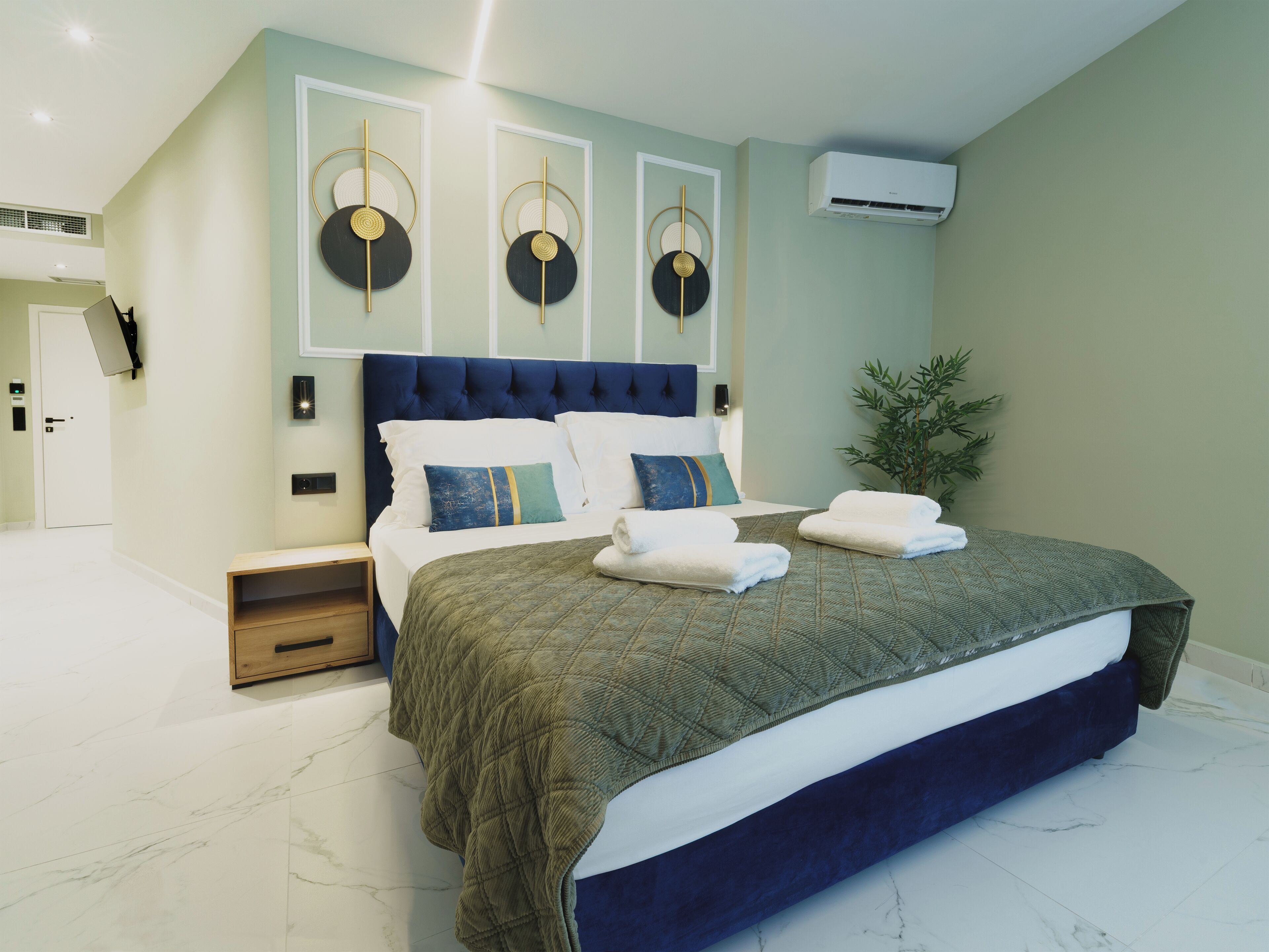 Superior Apartment | Premium bedding, minibar, in-room safe, desk