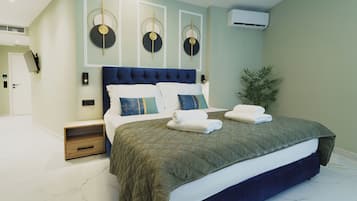 Superior Apartment | Premium bedding, minibar, in-room safe, desk