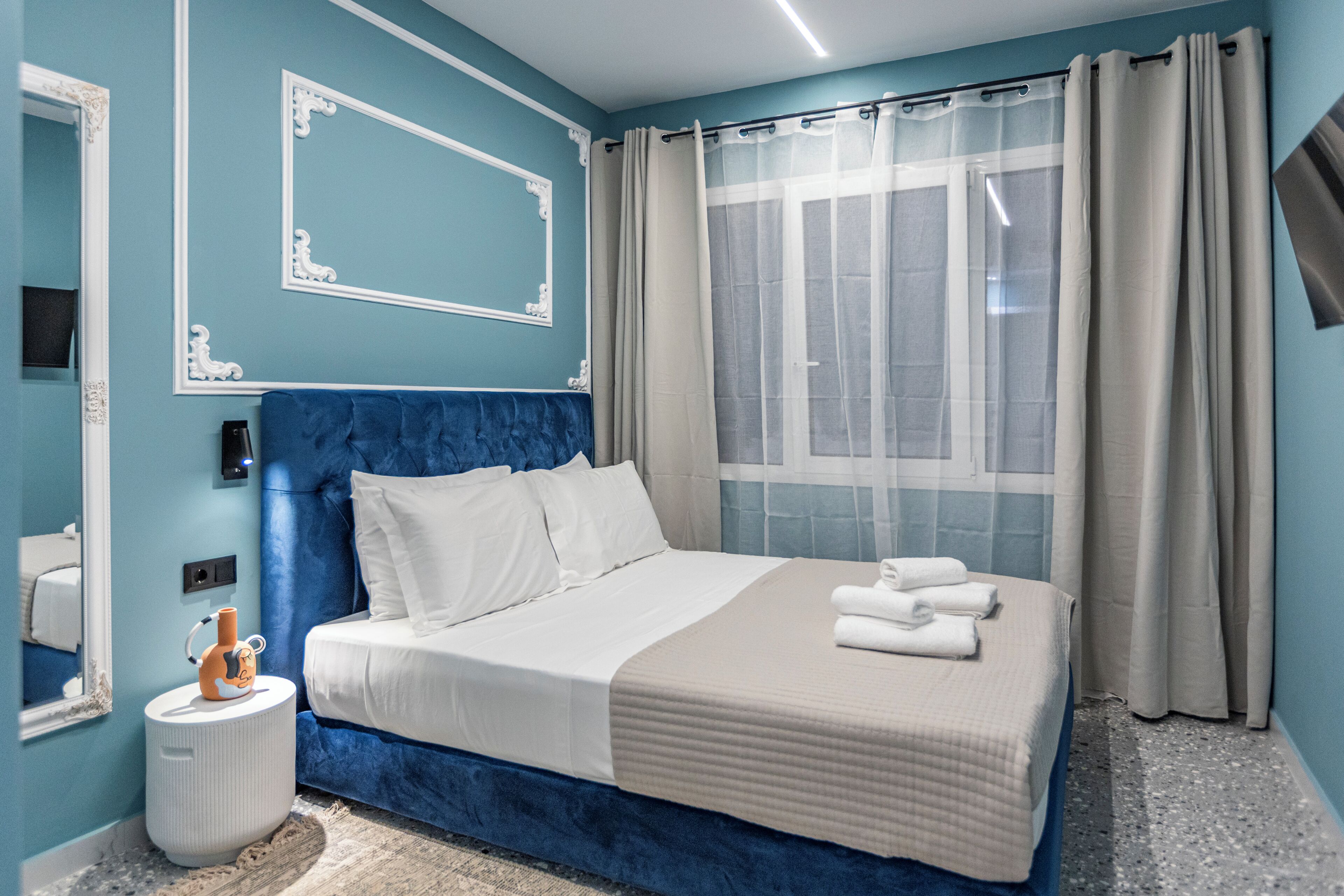 Deluxe Room, City View | Premium bedding, minibar, in-room safe, desk