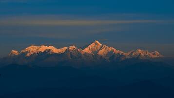 Chambre Deluxe, fumeur, vue montagne | Vue sur la colline